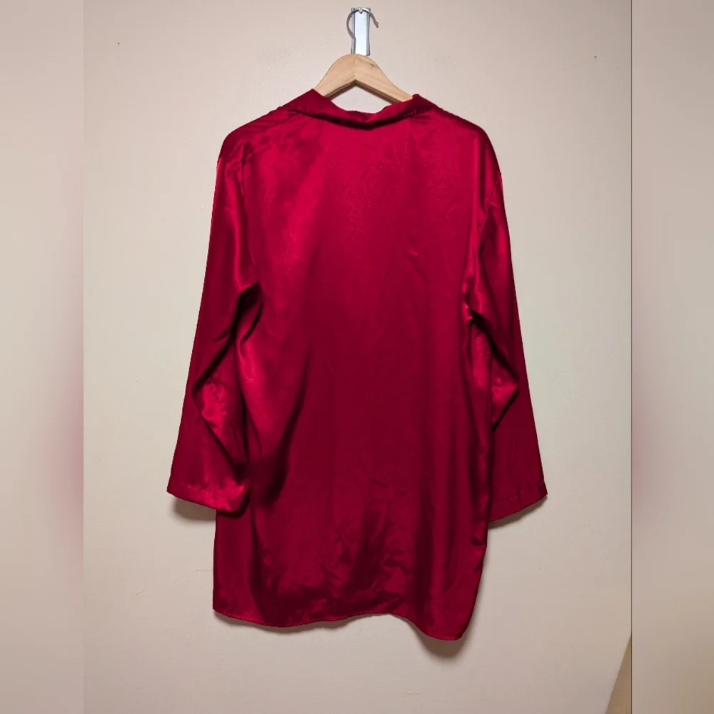 Vintage Y2K Victoria’s Secret Red Satin Sleep Shirt L